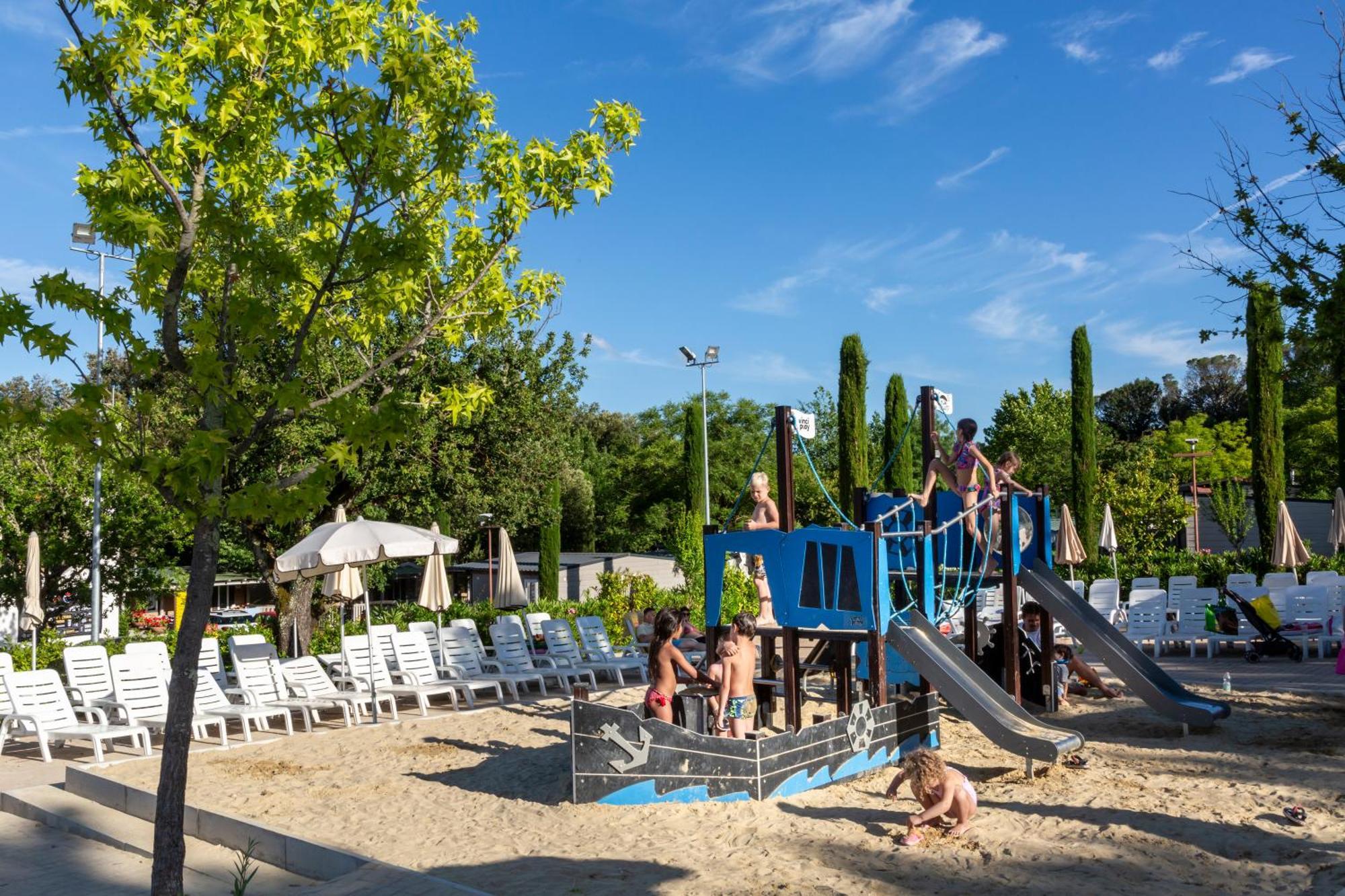 Villa Norcenni Aparthotel フィリーネ・ヴァルダルノ エクステリア 写真
